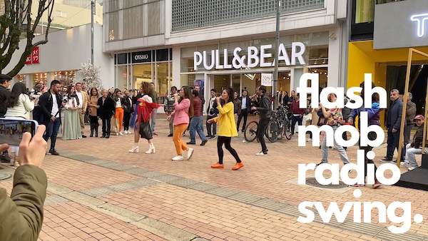 Flash Mob Radio Swing